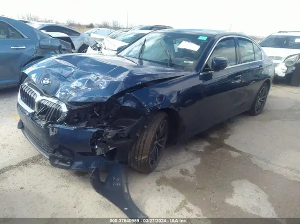 3MW5R7J0XM8C01738 2021 BMW 3ER - Image 2