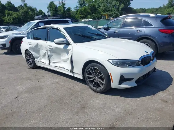 3MW5R7J0XN8C55171 2022 BMW 3ER - Image 1