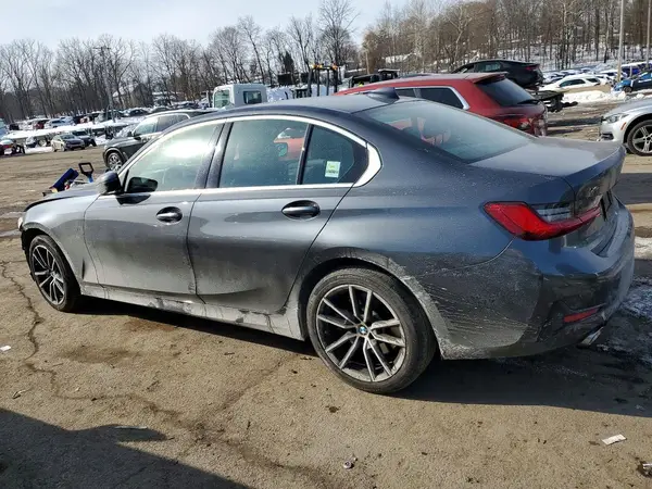 3MW5R7J50K8B00779 2019 BMW 3ER - Image 2