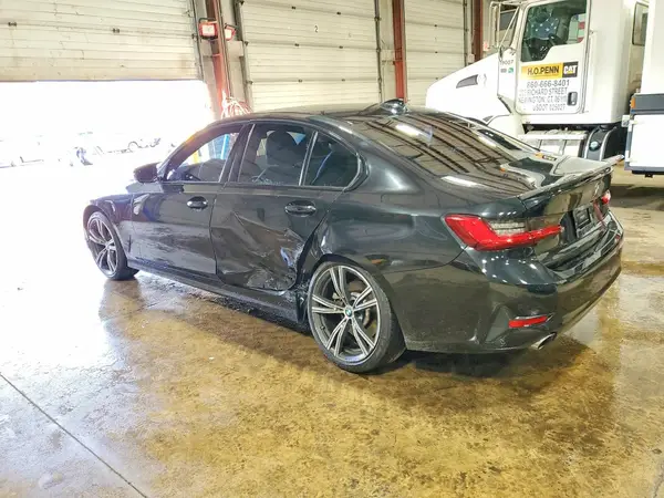 3MW5R7J50K8B02080 2019 BMW 3ER - Image 2