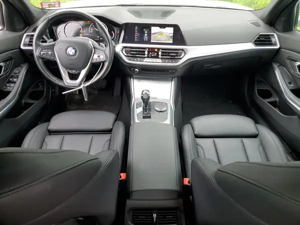 3MW5R7J51K8B03027 2019 BMW 3ER - Image 8
