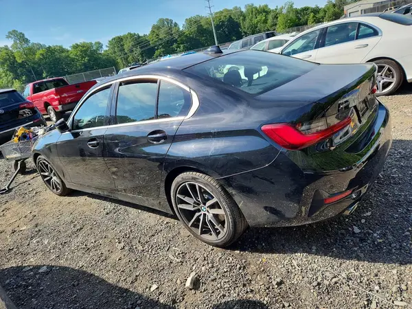 3MW5R7J53K8A05469 2019 BMW 3ER - Image 2