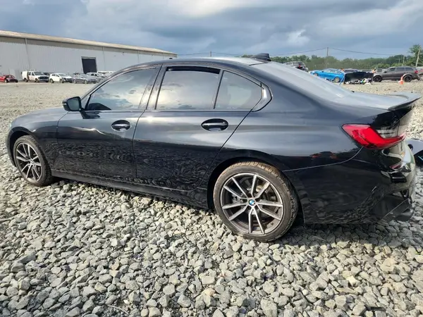 3MW5R7J54K8B02776 2019 BMW 3ER - Image 2