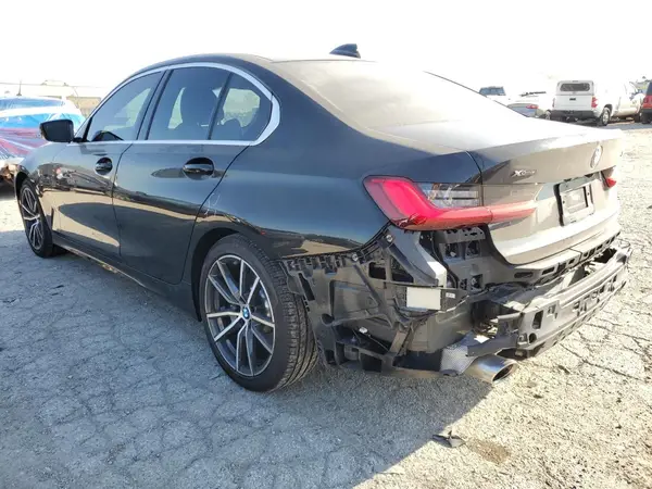 3MW5R7J54K8B03216 2019 BMW 3ER - Image 2