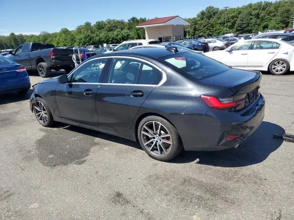 3MW5R7J56K8B01077 2019 BMW 3ER - Image 2
