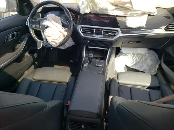 3MW5R7J57K8B03257 2019 BMW 3ER - Image 8