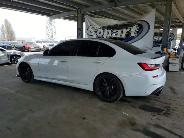 3MW5U7J00N8C54948 2022 BMW M3 - Image 2