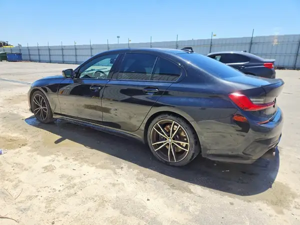 3MW5U7J02L8B23386 2020 BMW M3 - Image 2