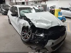 3MW5U7J03N8C51946 2022 BMW 3ER