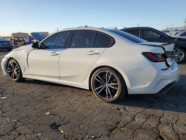 3MW5U7J05M8B93885 2021 BMW M3 - Image 2