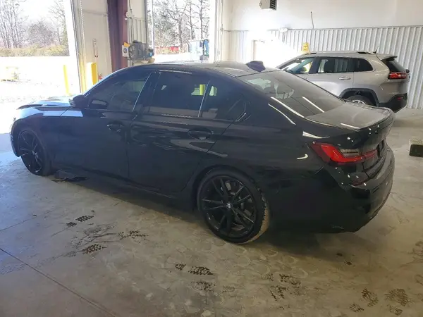 3MW5U7J05N8C48921 2022 BMW M3 - Image 2