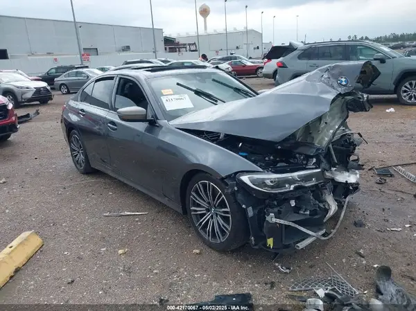 3MW5U7J06M8C11570 2021 BMW 3ER - Image 1