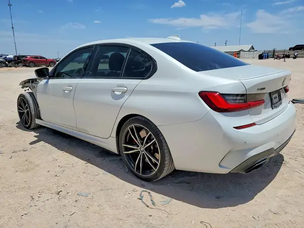 3MW5U9J01M8C14596 2021 BMW M3 - Image 2