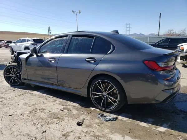 3MW5U9J02M8B55154 2021 BMW M3 - Image 2