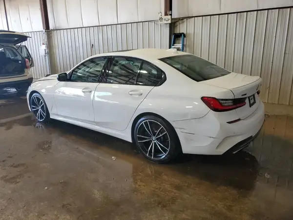 3MW5U9J06M8B61314 2021 BMW 3ER - Image 2