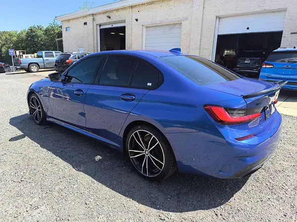 3MW5U9J06M8B62611 2021 BMW 3ER - Image 2