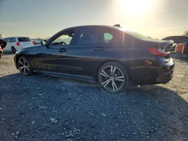 3MW5U9J07M8B65498 2021 BMW M3 - Image 2