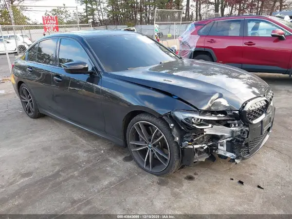 3MW5U9J09N8C27677 2022 BMW 3ER - Image 1