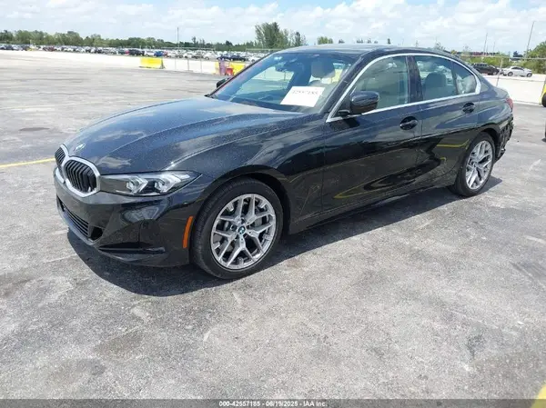 3MW69CW00S8F33027 2025 BMW 3ER - Image 2