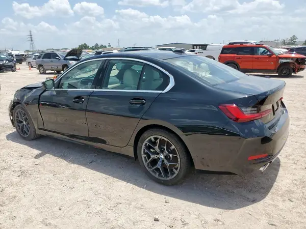 3MW69CW03S8F17663 2025 BMW 3ER - Image 2