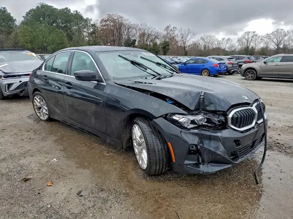 2025 BMW 3 Series COPART lot 95196845 auction photo 4