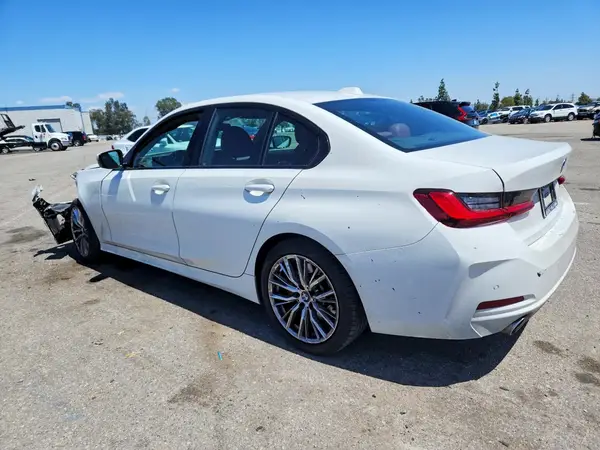 3MW69FF01P8C99344 2023 BMW 3ER - Image 2