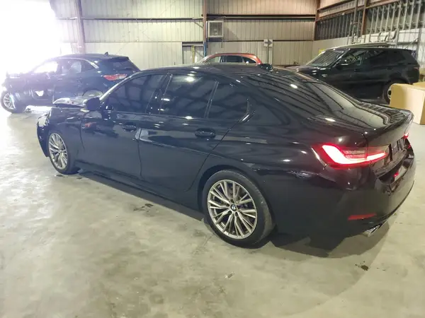 3MW69FF01P8D23285 2023 BMW 3ER - Image 2