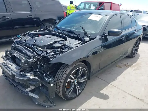 3MW69FF01P8D26896 2023 BMW 3ER - Image 2