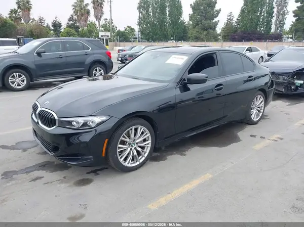 3MW69FF01P8D35663 2023 BMW 3ER - Image 2