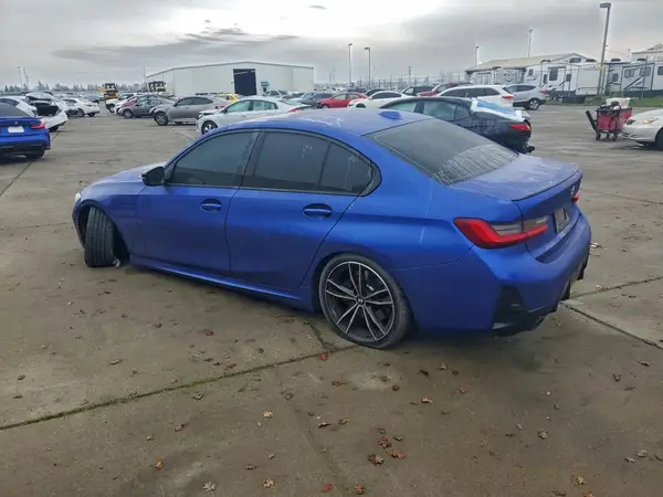 3MW69FF01P8D43875 2023 BMW 3ER - Image 2