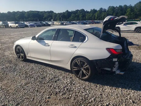 3MW69FF01R8E84786 2024 BMW 3ER - Image 2