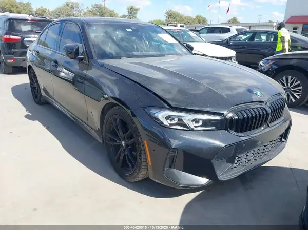 3MW69FF03R8E12388 2024 BMW 3ER - Image 1