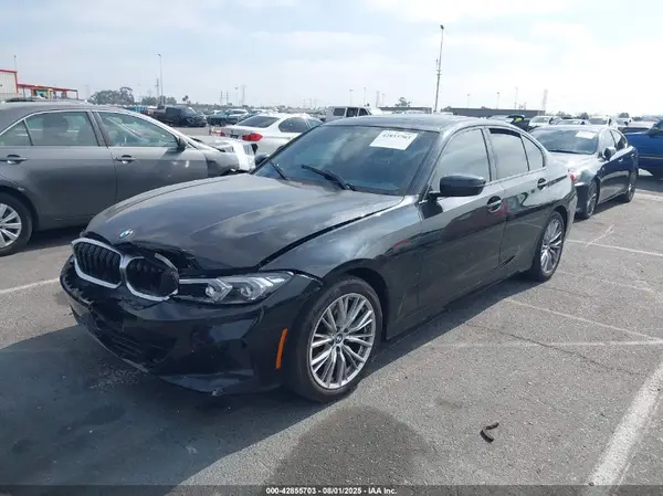 3MW69FF04P8D56734 2023 BMW 3ER - Image 2