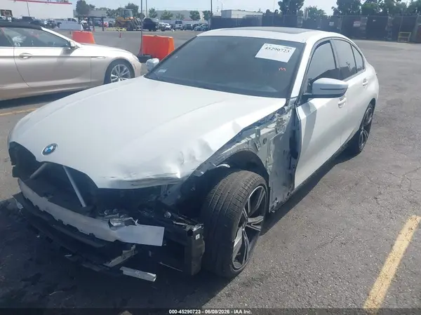 3MW69FF04P8D66826 2023 BMW 3ER - Image 2