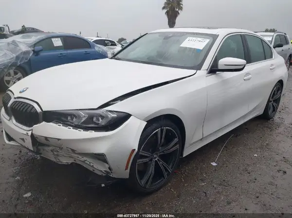 3MW69FF05R8D80835 2024 BMW 3ER - Image 2