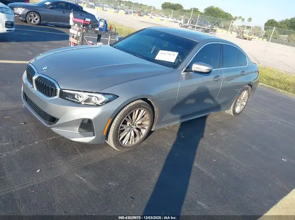 3MW69FF05R8E77176 2024 BMW 3ER - Image 2