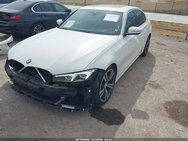 3MW69FF06R8D95618 2024 BMW 3ER - Image 2