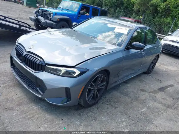 3MW69FF07P8C98327 2023 BMW 3ER - Image 2