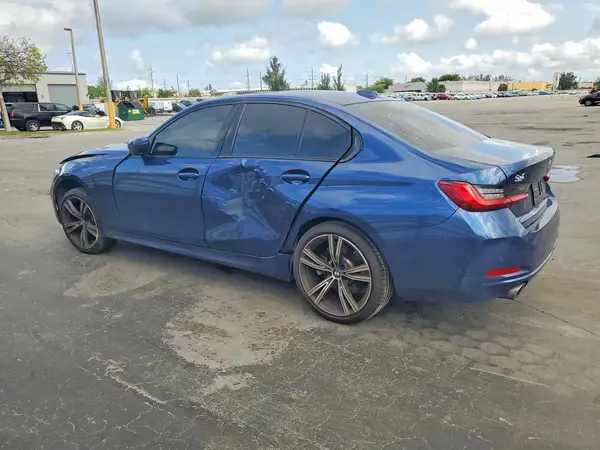 3MW69FF08P8D20478 2023 BMW 3ER - Image 2
