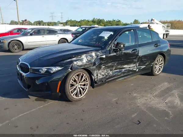 3MW69FF08P8D42058 2023 BMW 3ER - Image 2
