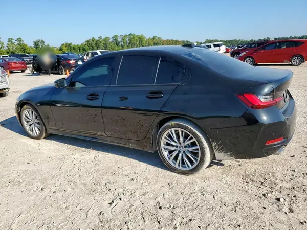 3MW69FF08P8D70815 2023 BMW 3ER - Image 2