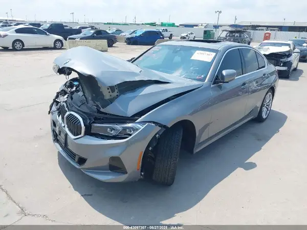 3MW69FF09P8D49956 2023 BMW 3ER - Image 2
