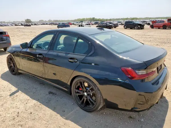 3MW69FF0XR8D95184 2024 BMW 3ER - Image 2