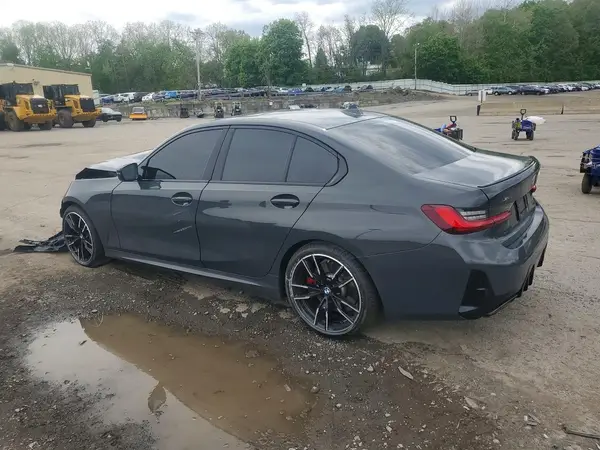 3MW69FT02S8F14579 2025 BMW M3 - Image 2