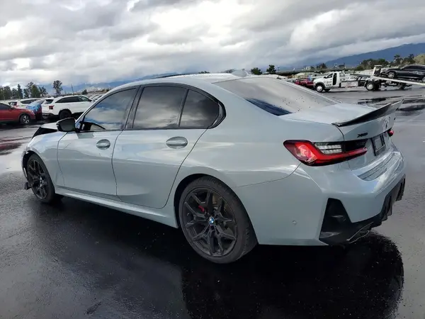 3MW69FT04S8F40827 2025 BMW M3 - Image 2