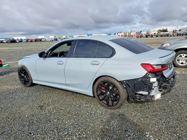 3MW69FT06T8G16288 2026 BMW M3 - Image 2