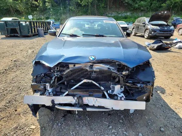 2025 BMW M3 COPART lot 62055716 auction photo 5