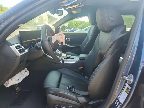 2025 BMW M3 COPART lot 62055716 auction photo 7