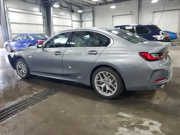 3MW89CW07S8F18629 2025 BMW 3ER - Image 2