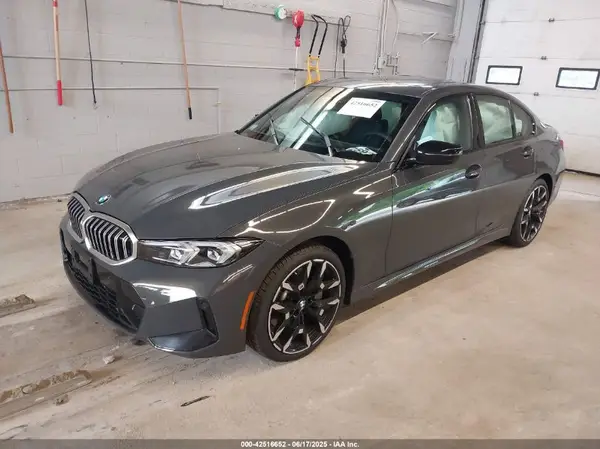 3MW89CW08S8F31843 2025 BMW 3ER - Image 2